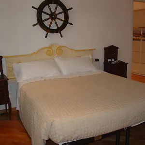 https://citys-house-guest-house.it-lombardy.com