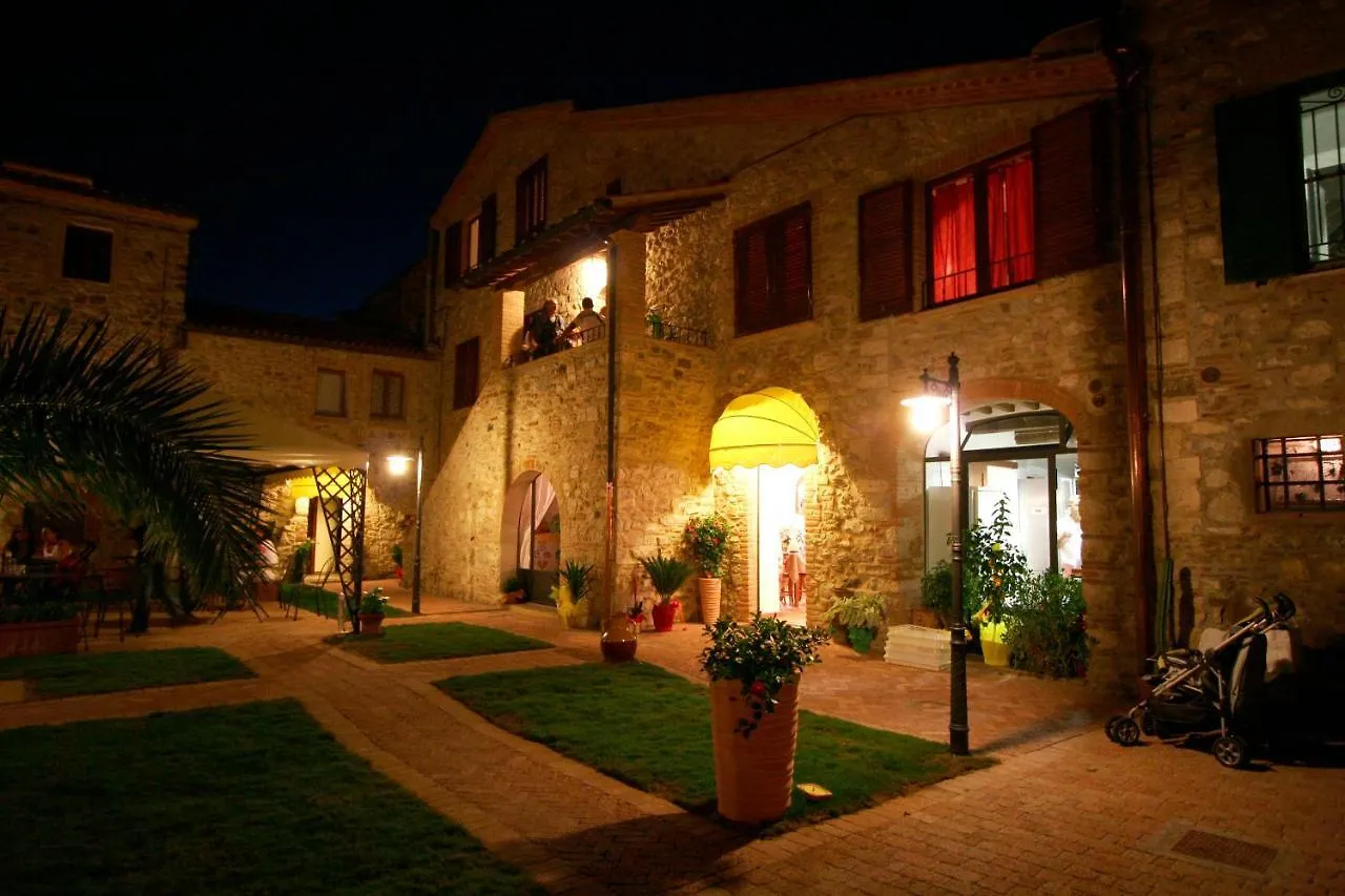 Bed & Breakfast Suvereto 3*,  Italy